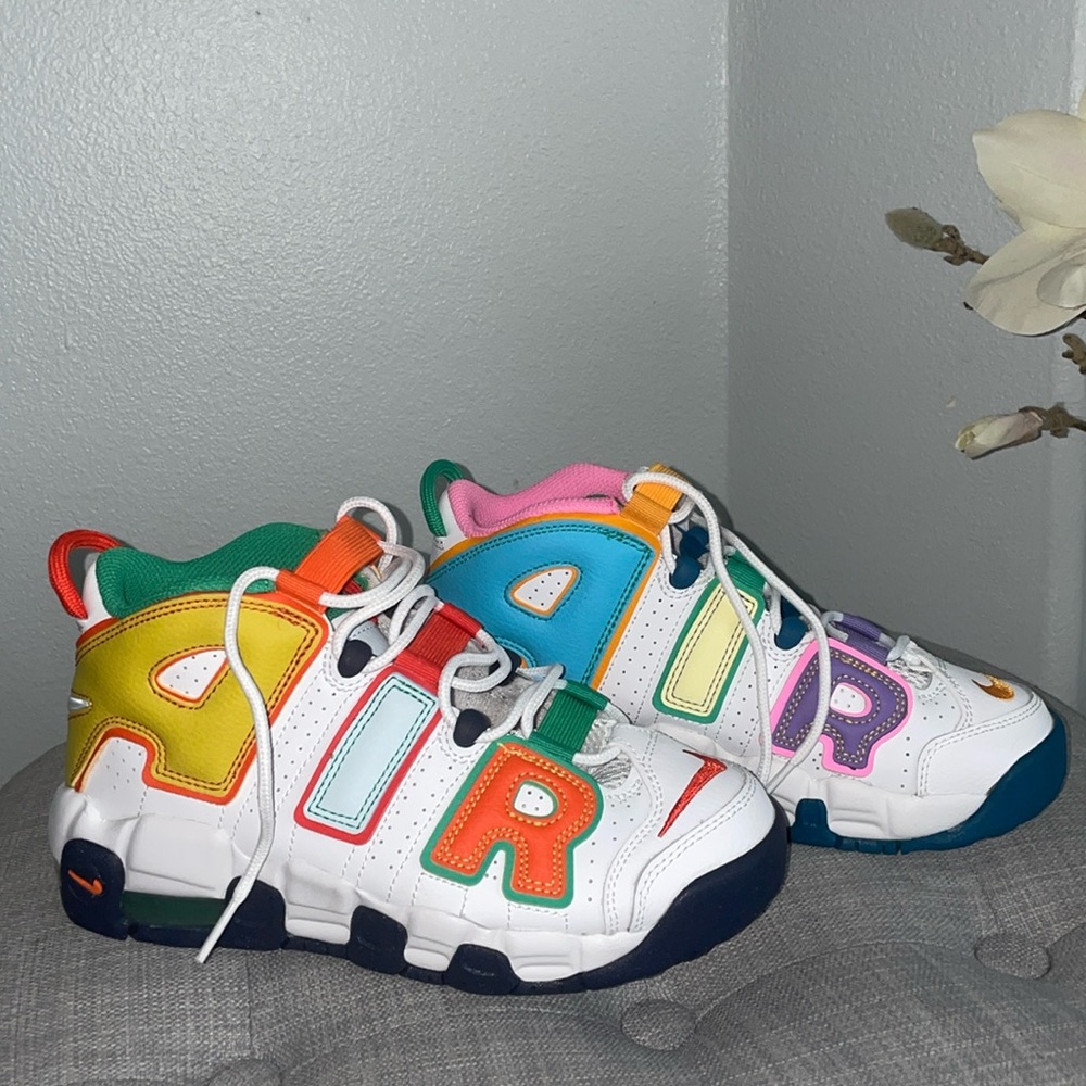 Nike Grade Schoolair More Uptempo Size 3.5
